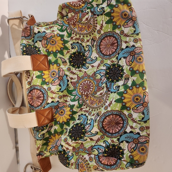 Malurona Multicolor Floral Travel  Bag - Picture 3 of 6